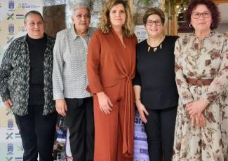 La Cea das Mulleres de Narón acogió en el restaurante Casa Becerra, en Narón, el homenaje a cuatro Mulleres do Ano de Narón.